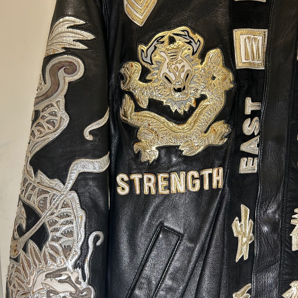 1991 or 1992 One of a kind Jeff Hamilton Piece. Dragon Chinese inspired